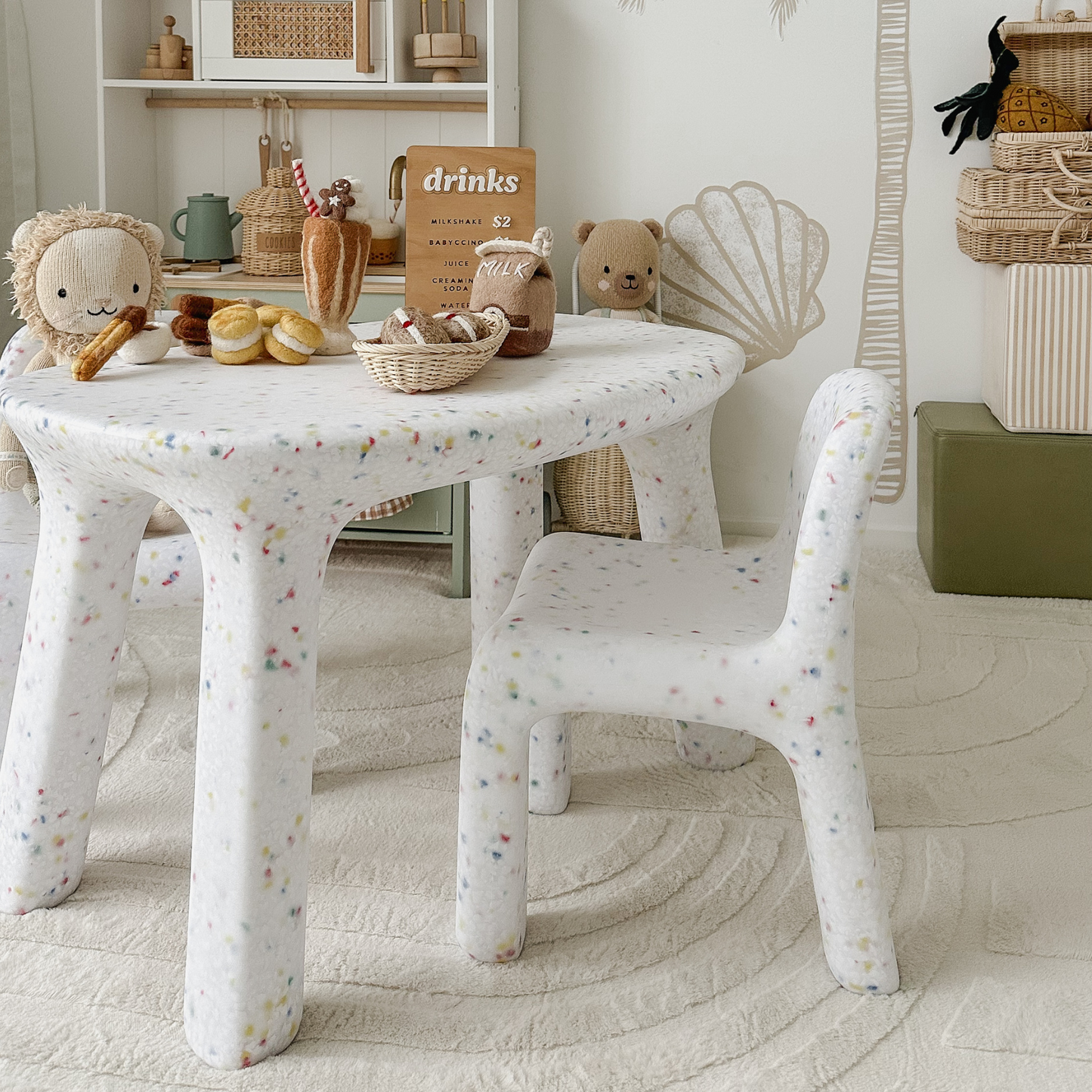 White kids table and chairs