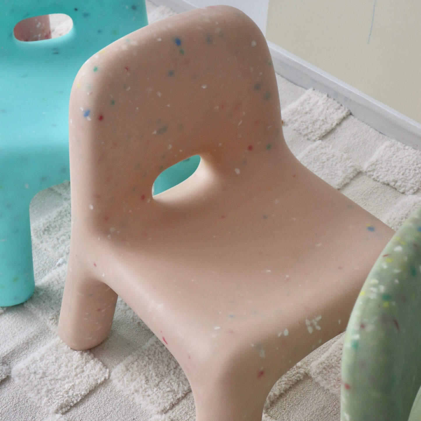 speckles kids confetti chair beige
